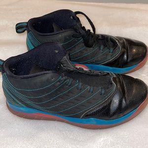 Used Jordan shoes